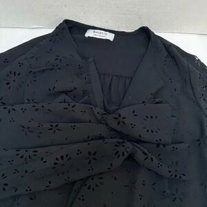Bailey/44 Miranda Woven Eyelet Black Blouse Top Ruffled V-Neck Size XS